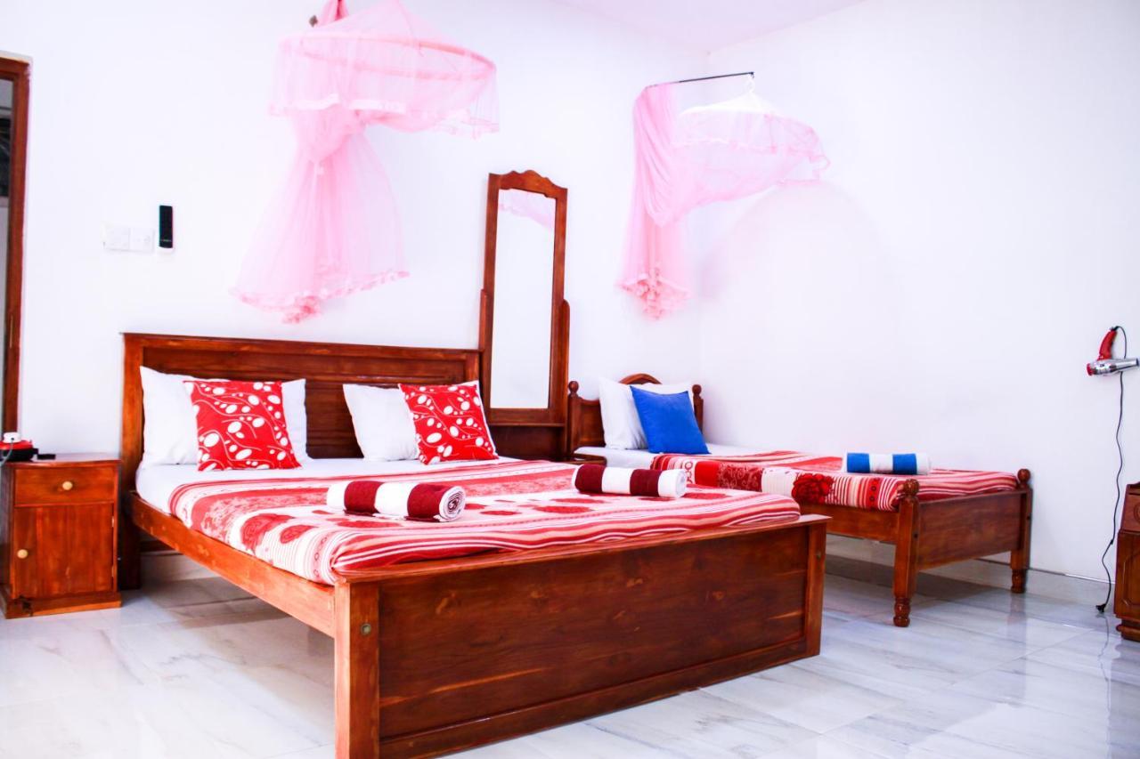 Friends Home Kudapaduwa Exterior photo